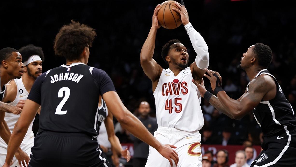 荷甲赛程吃紧，布鲁克林篮网关键时刻刷新队史纪录，压力陡增，年轻球员得到机会的简单介绍-爱游戏